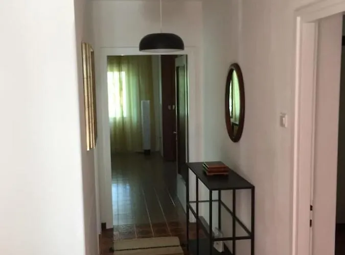 Domic ,two Bedrooms Whit Large Terrace Apartment Njivice