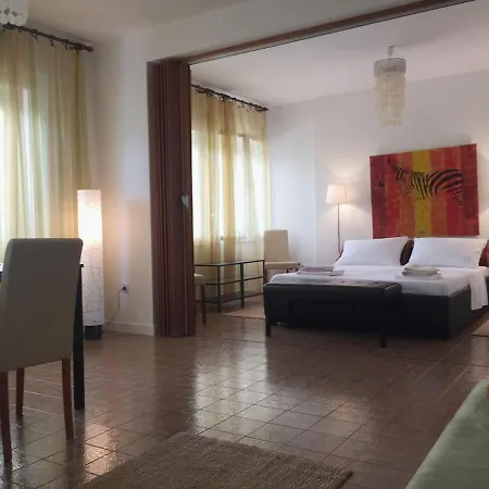 Domic ,two Bedrooms Whit Large Terrace Lejlighed Njivice