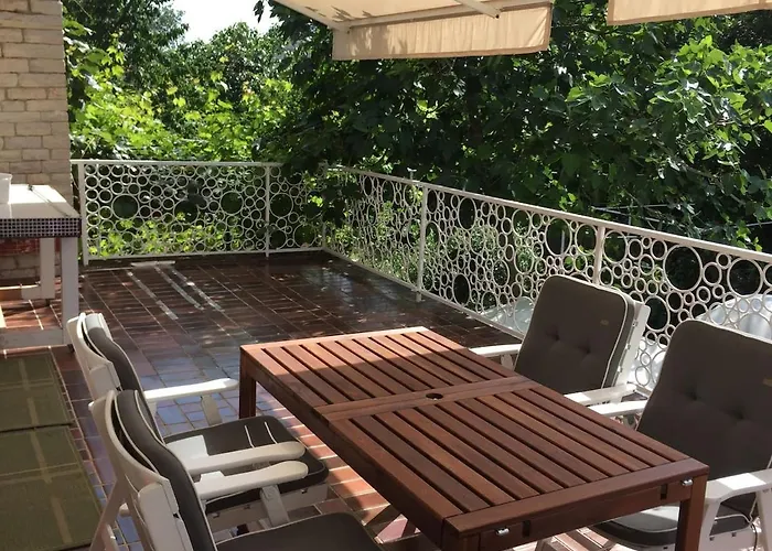 Domic ,two Bedrooms Whit Large Terrace