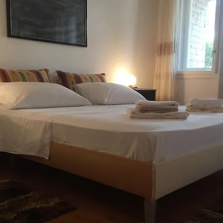 Domic ,two Bedrooms Whit Large Terrace * Njivice